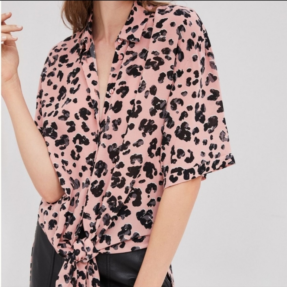 Maeve by Anthropologie Rita Printed Tie Front Tunic Blouse in Pink Size S